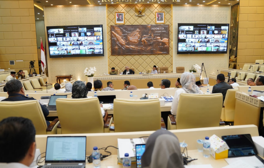Rapat dengar Pendapat dengan Komisi II DPR dengan Bawaslu