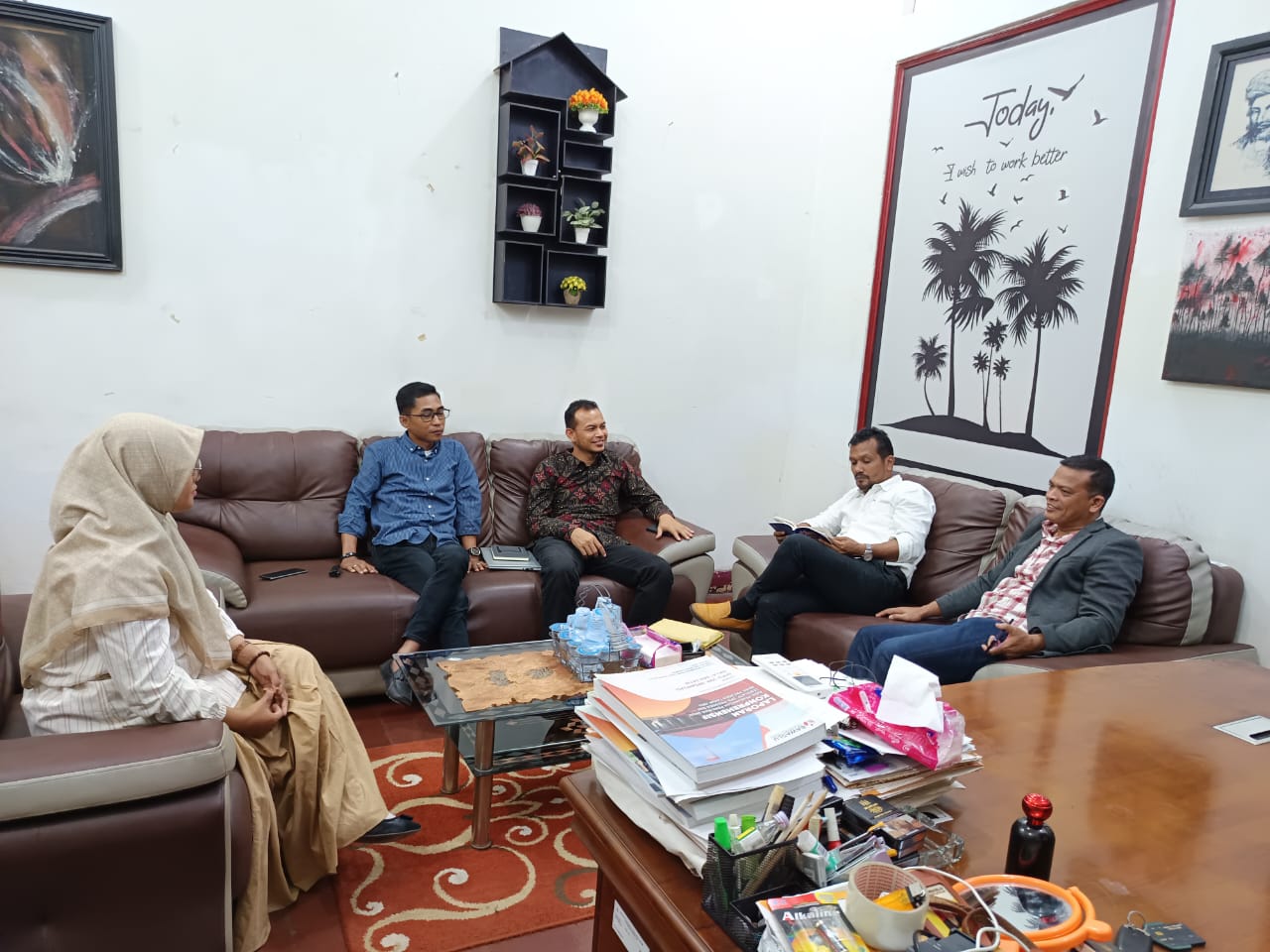 Monitoring dan Pengumpulan Bahan Materi Kegiatan