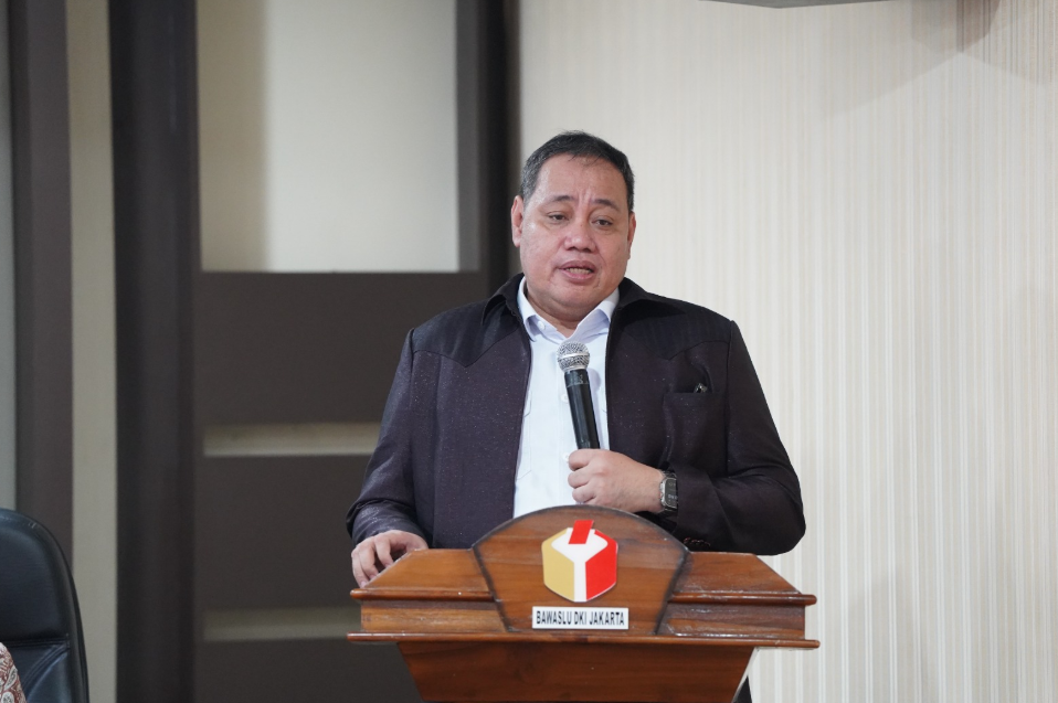 Herwyn J.H. Malonda, saat menghadiri Kegiatan Penandatanganan IKU Bawaslu Provinsi DKI Jakarta