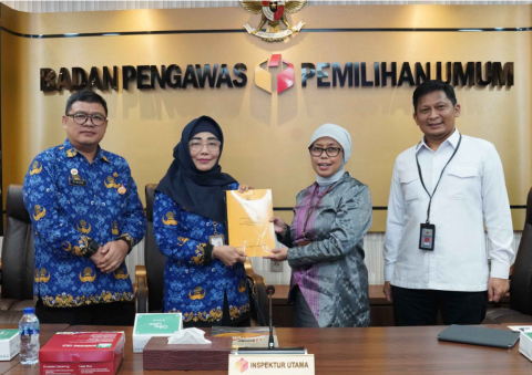 Penyerahan Laporan Keuangan Badan Pengawas Pemilu Tahun 2025 oleh BPK RI