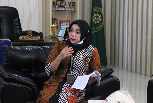Ketua Pengadilan Negeri (PN) Kuala Simpang Ibu Cut Carnelia, SH. MM